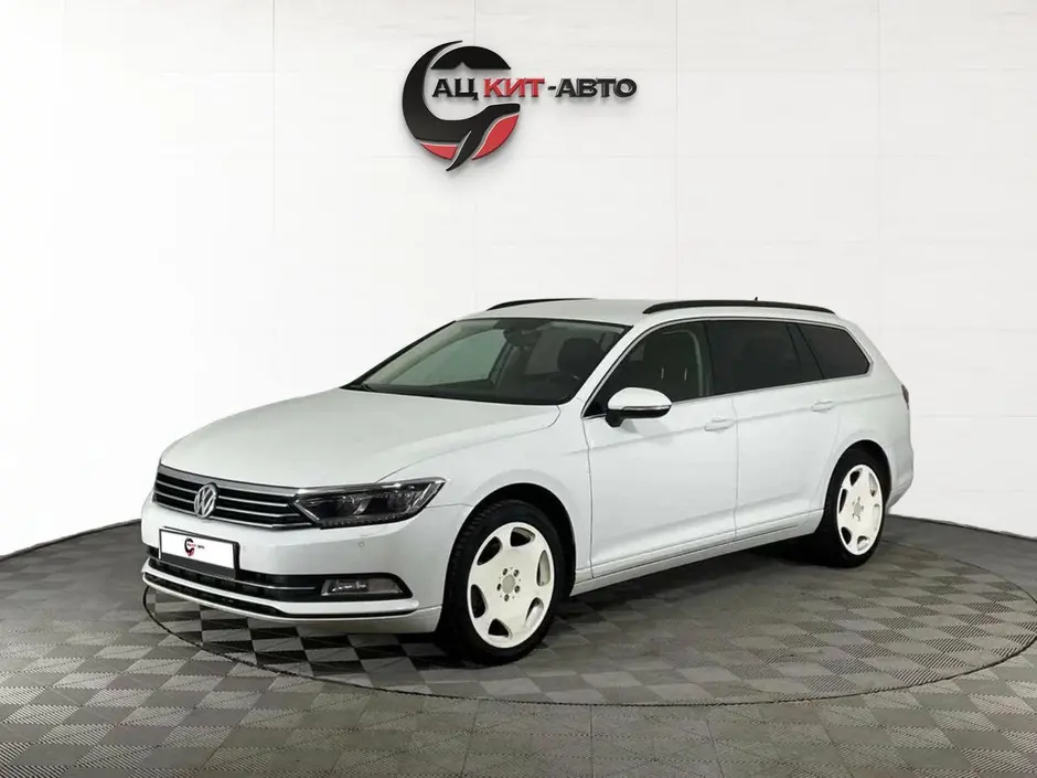 Volkswagen Passat, 2017 г.