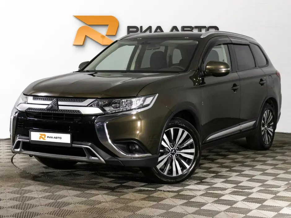 Mitsubishi Outlander, 2018 г.