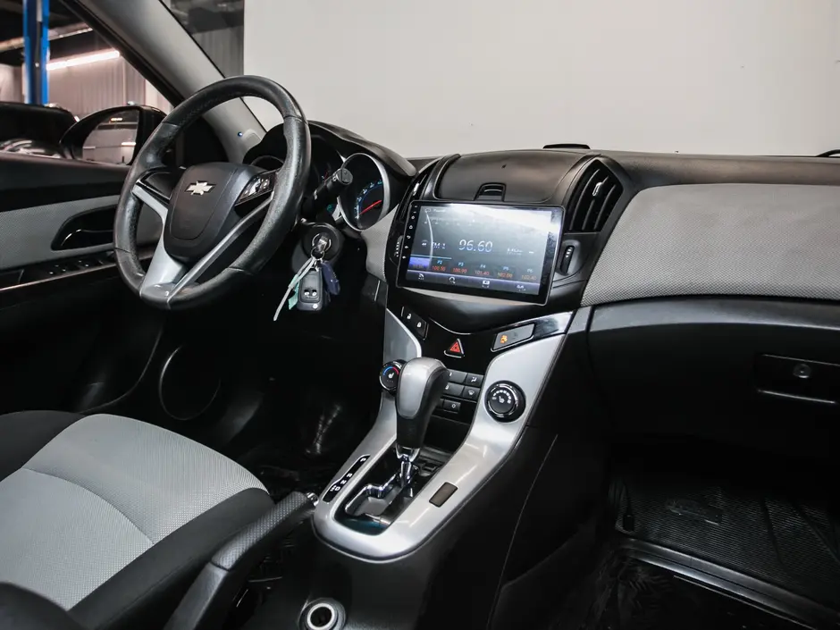 «Авто на Неве»