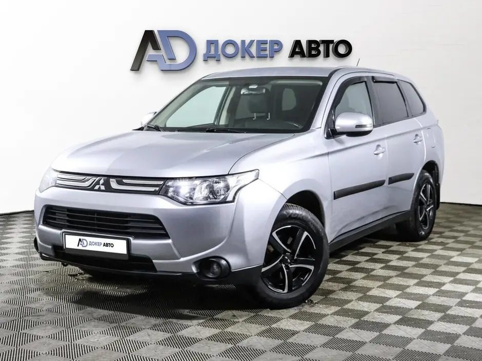 Mitsubishi Outlander, 2012 г.