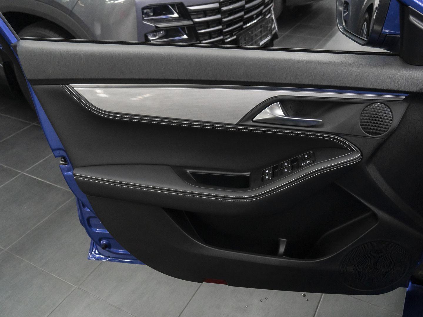 фото автомобиля 10