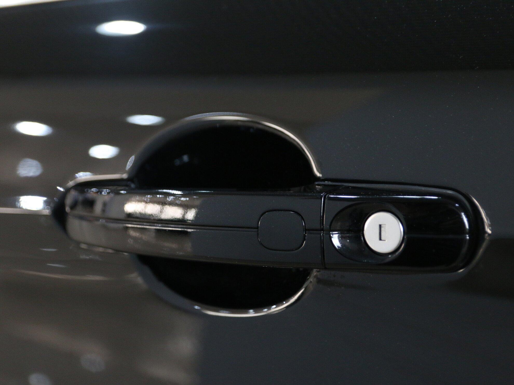 фото автомобиля 12