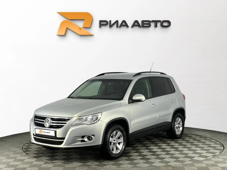 Volkswagen Tiguan, 2010 г.