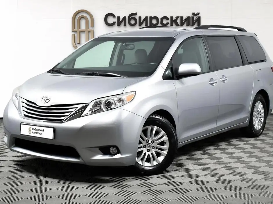 Toyota Sienna, 2015 г.
