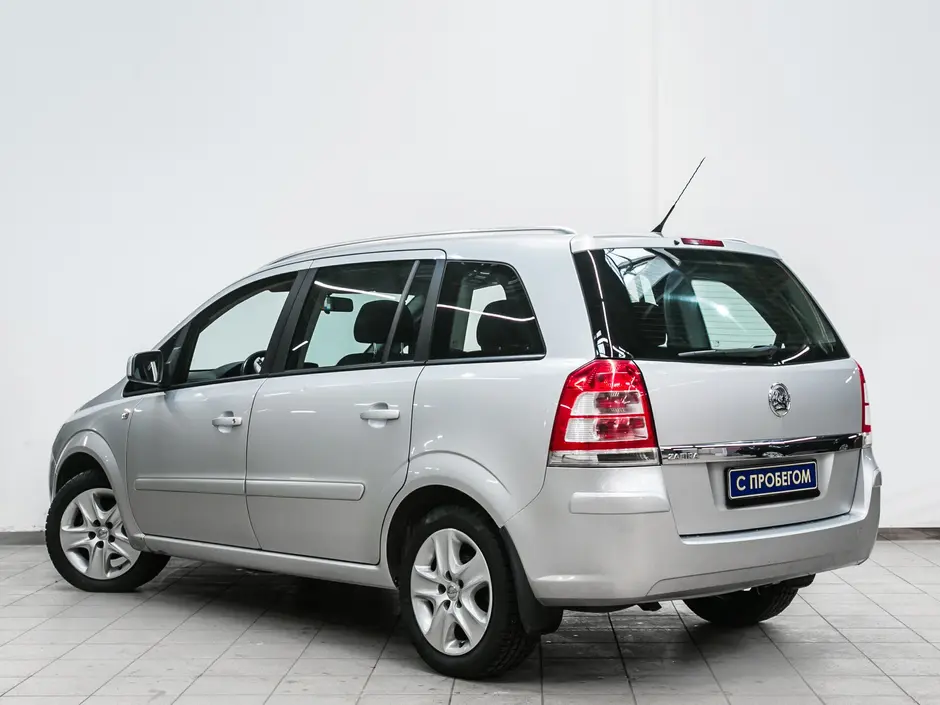 «Авто на Неве»