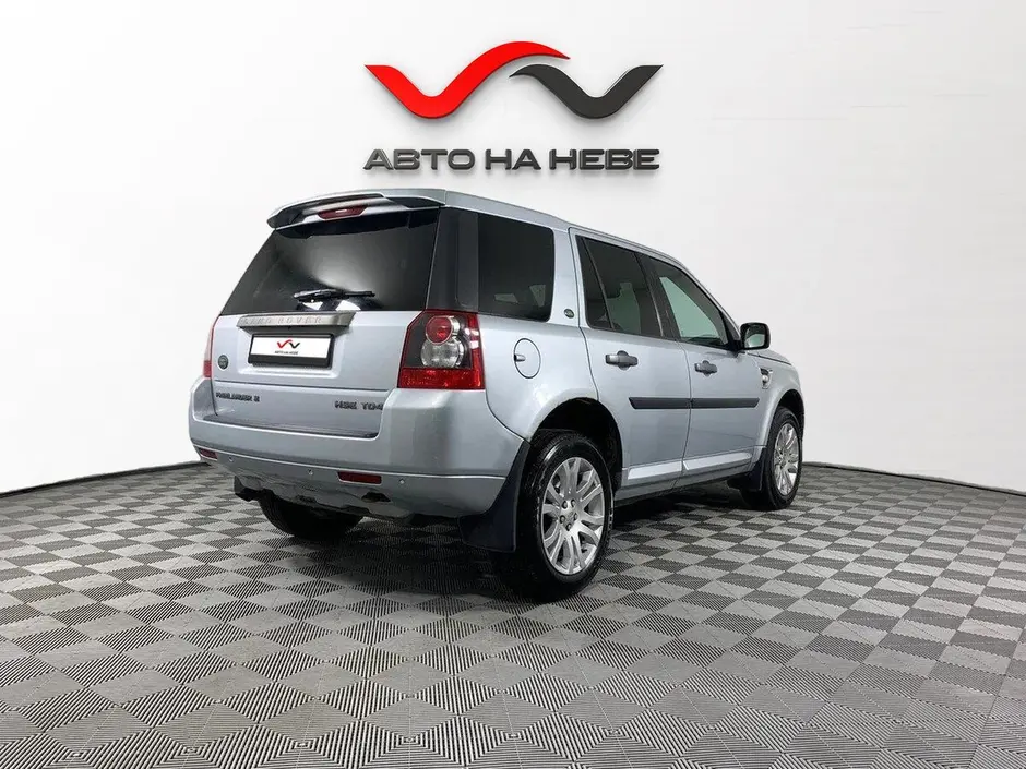 «Авто на Неве»
