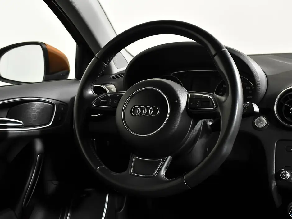 «Авто на Неве»