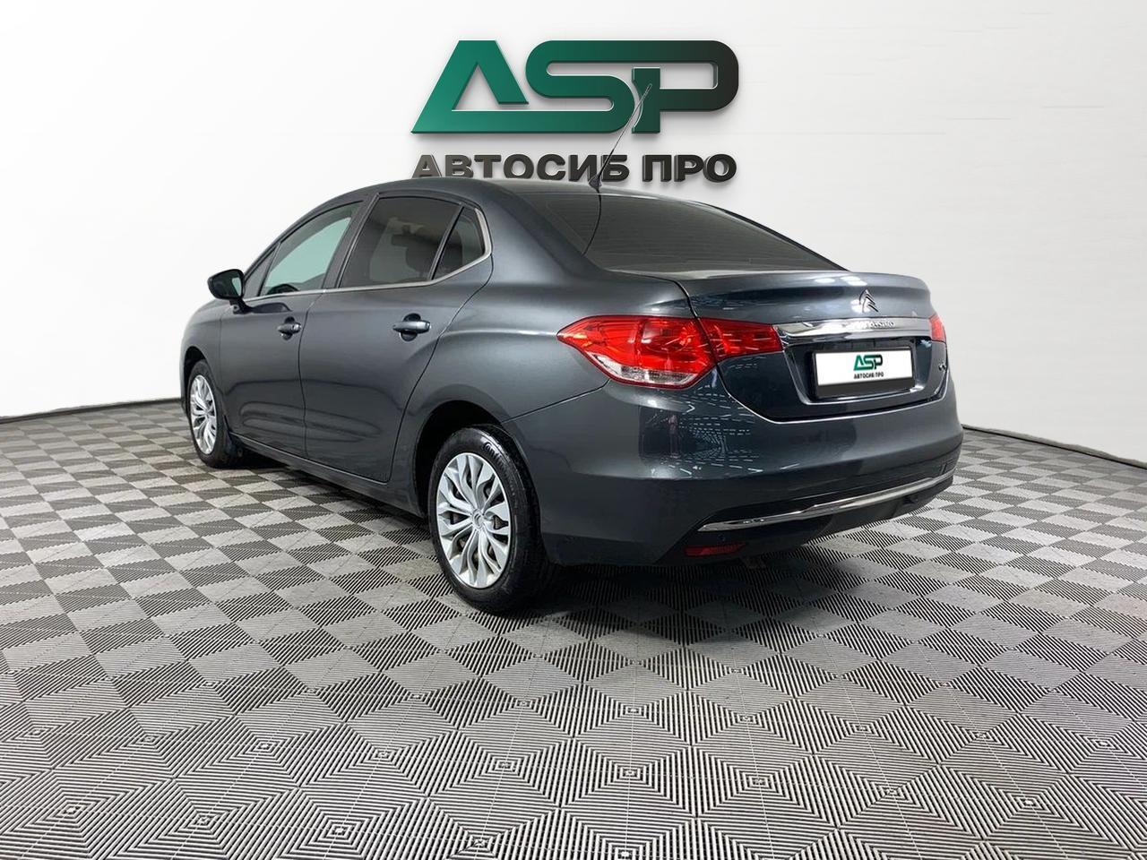 фото автомобиля 3