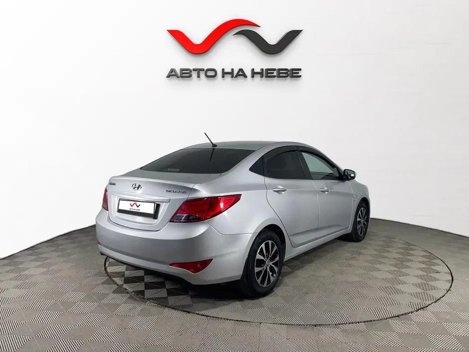 «Авто на Неве»