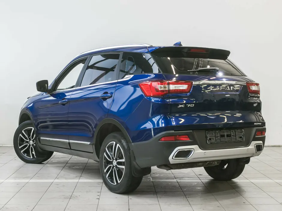 «Авто на Неве»