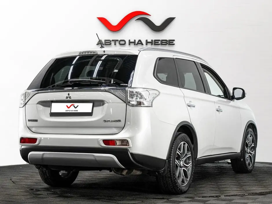 «Авто на Неве»