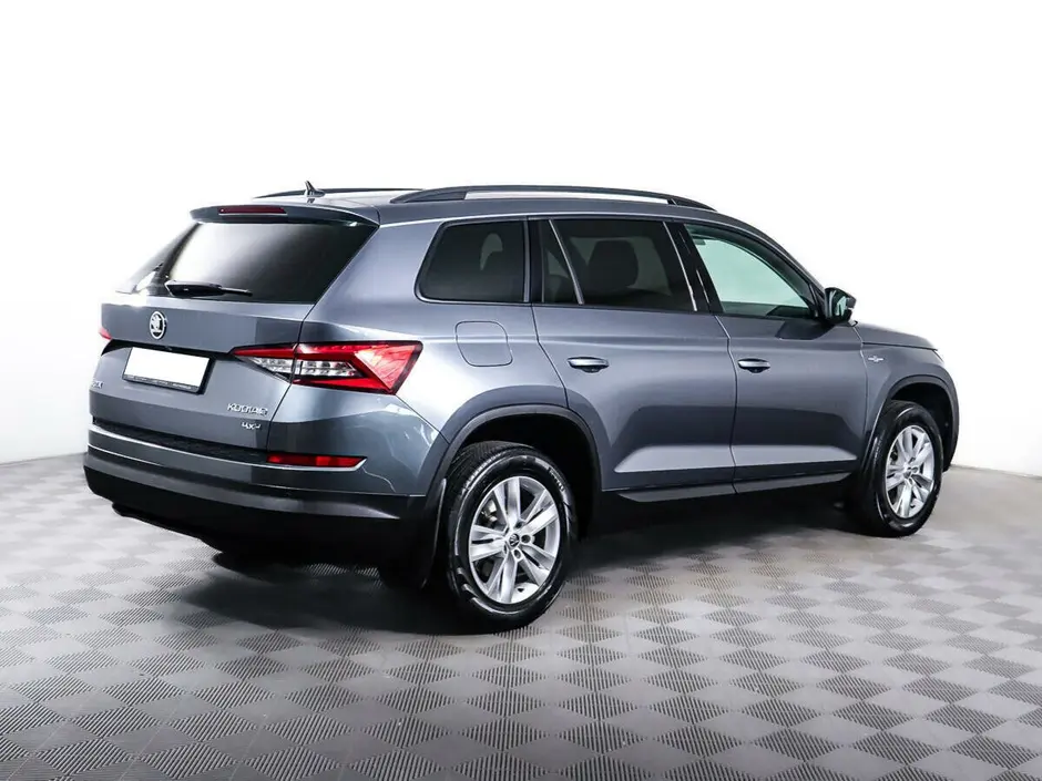 «Авто на Неве»