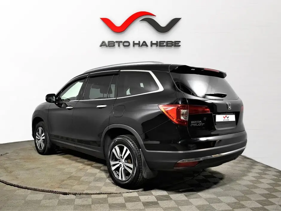 «Авто на Неве»