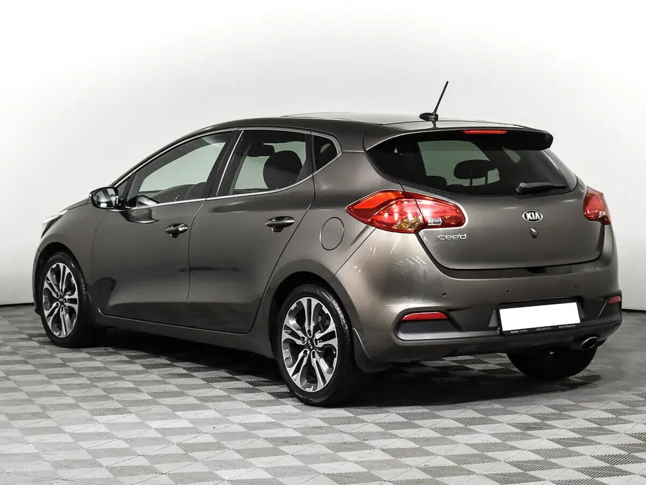 «Авто на Неве»