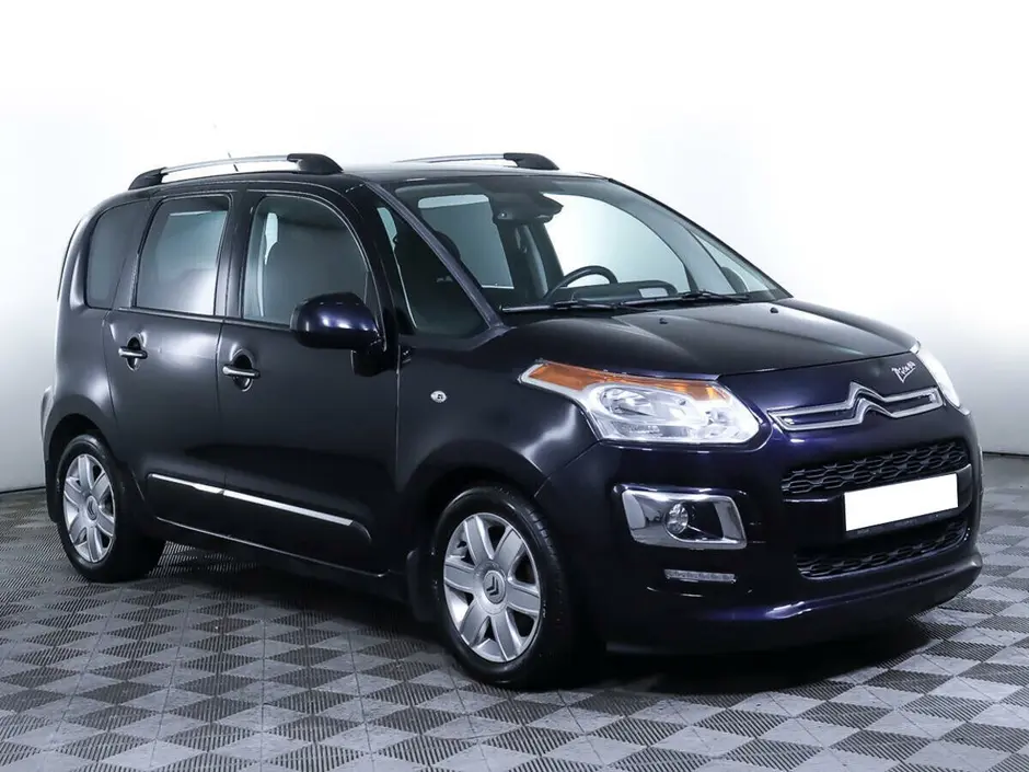 «Авто на Неве»