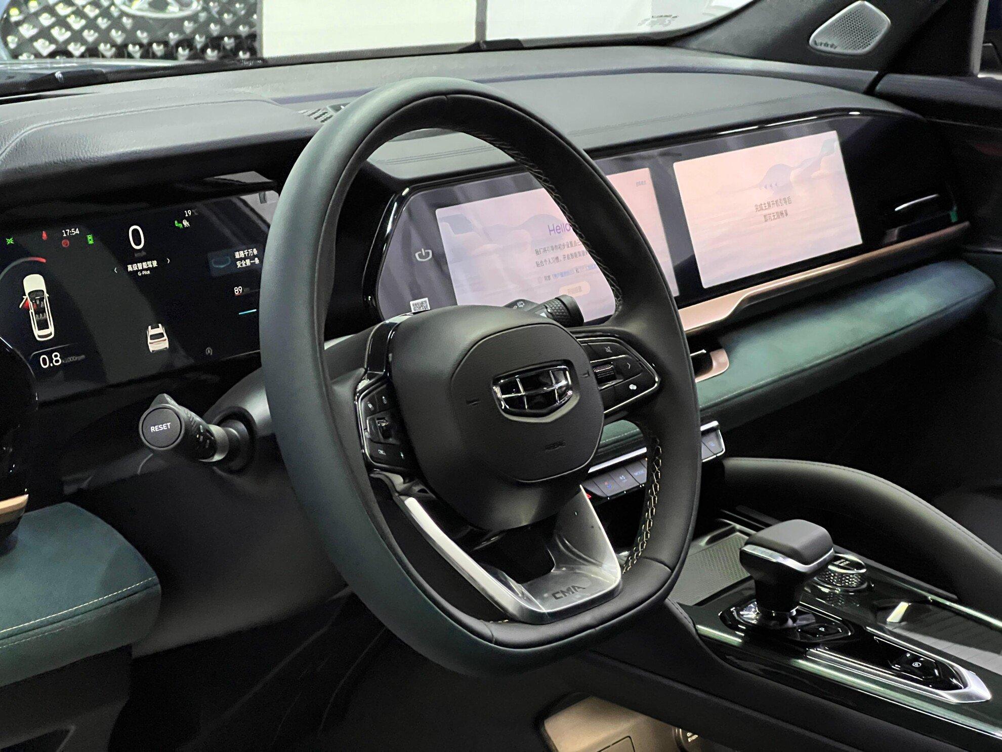 фото автомобиля 12