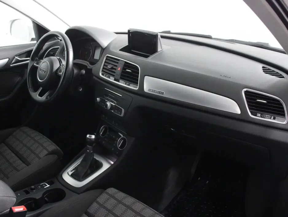 «Авто на Неве»