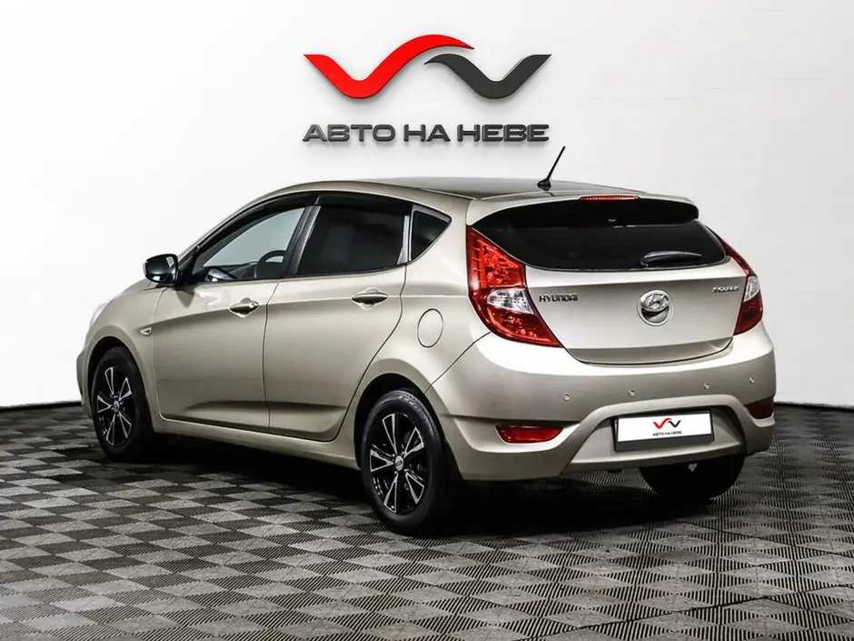 «Авто на Неве»
