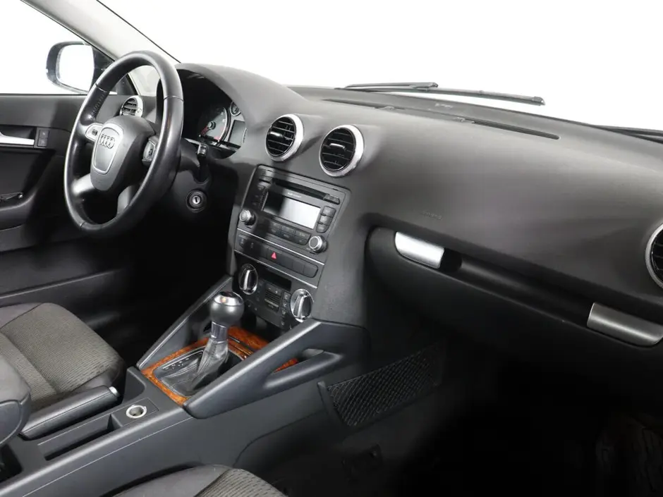 «Авто на Неве»