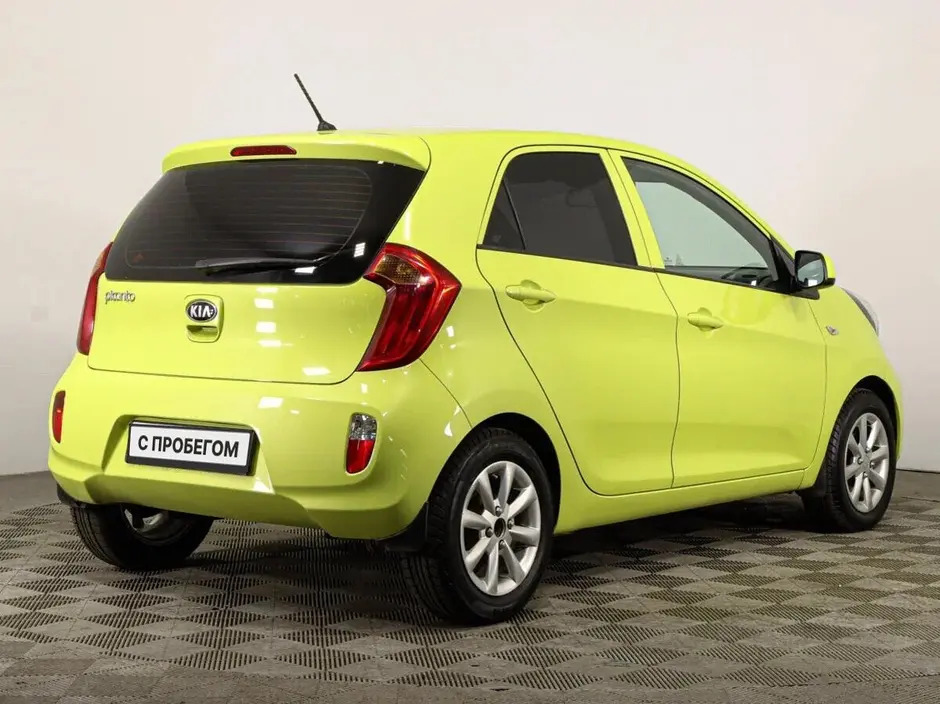 «Авто на Неве»