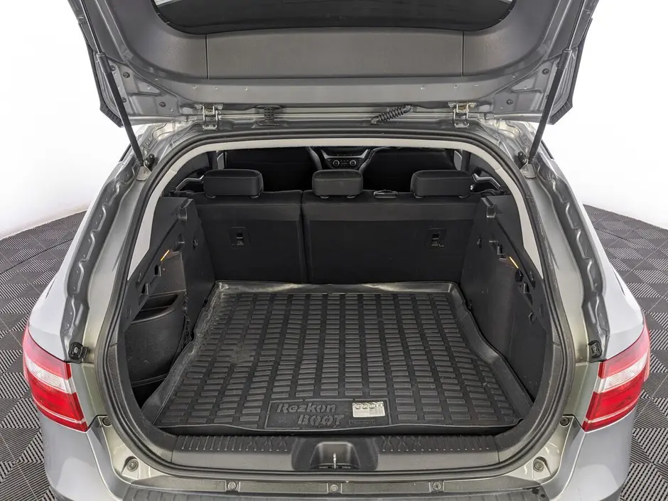 «Авто на Неве»