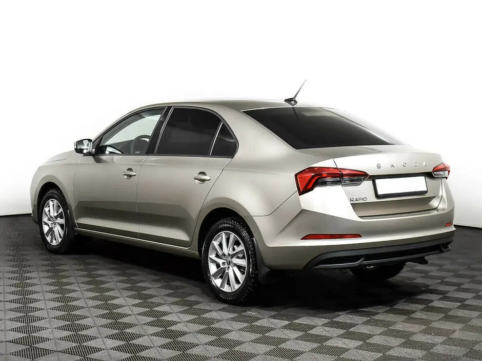 «Авто на Неве»