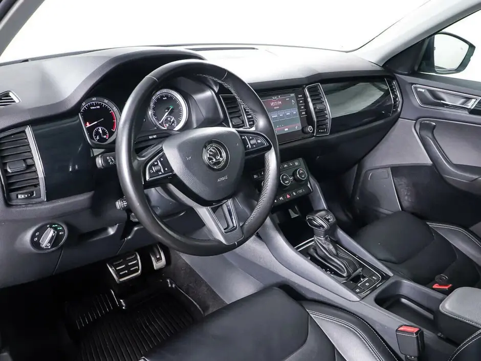 «Авто на Неве»