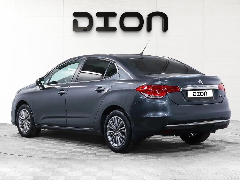фото автомобиля 3