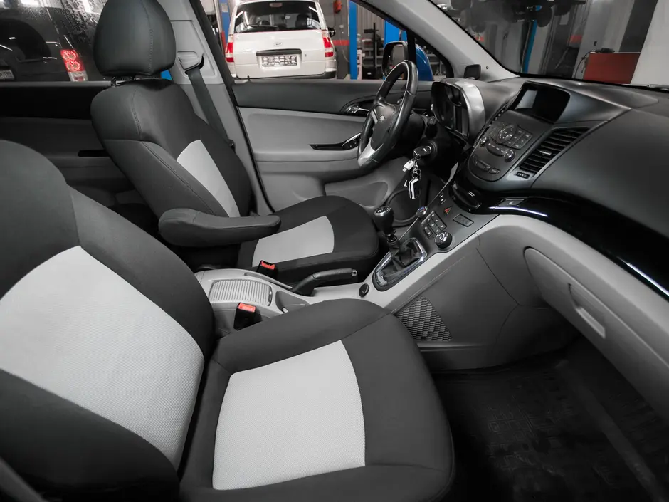 «Авто на Неве»