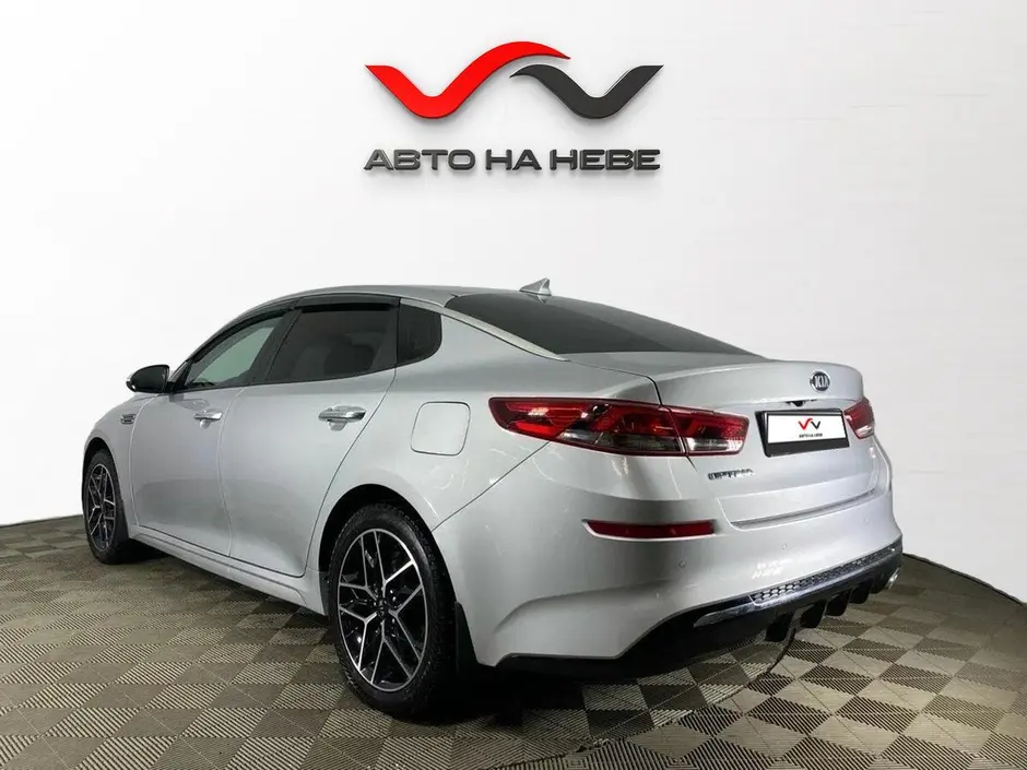 «Авто на Неве»