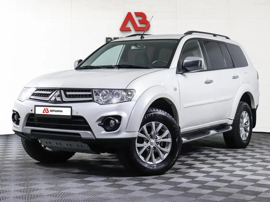 Mitsubishi Pajero Sport, 2015 г.