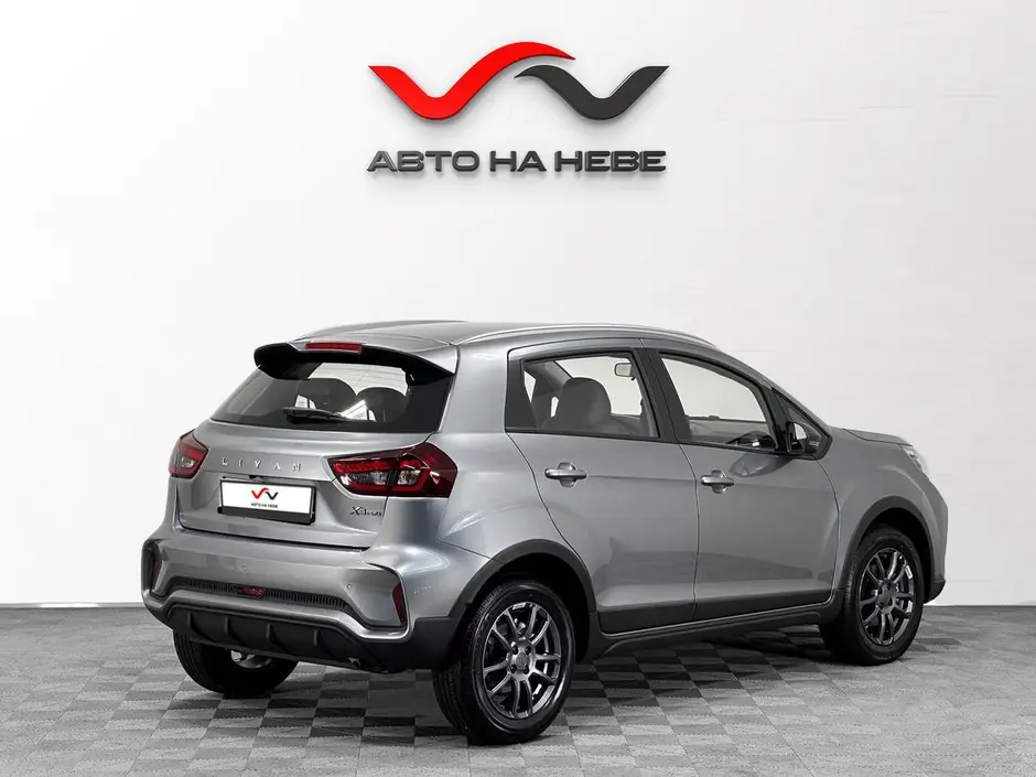 «Авто на Неве»