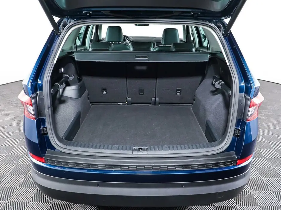 «Авто на Неве»