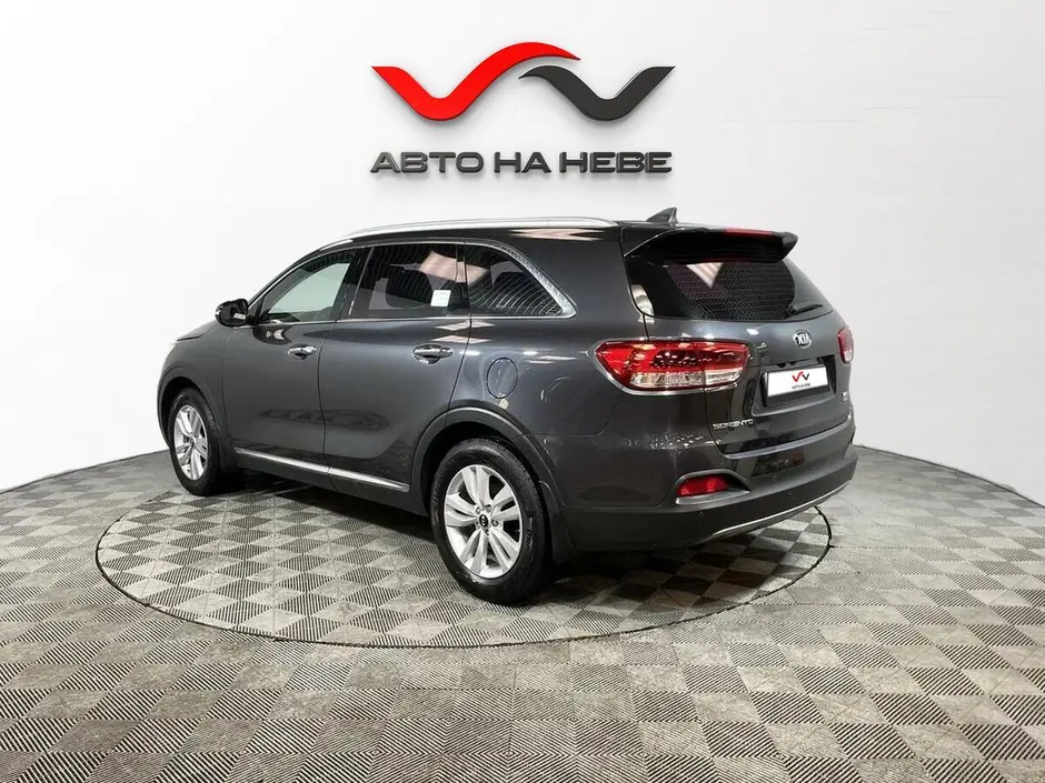 «Авто на Неве»