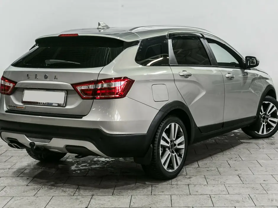 «Авто на Неве»