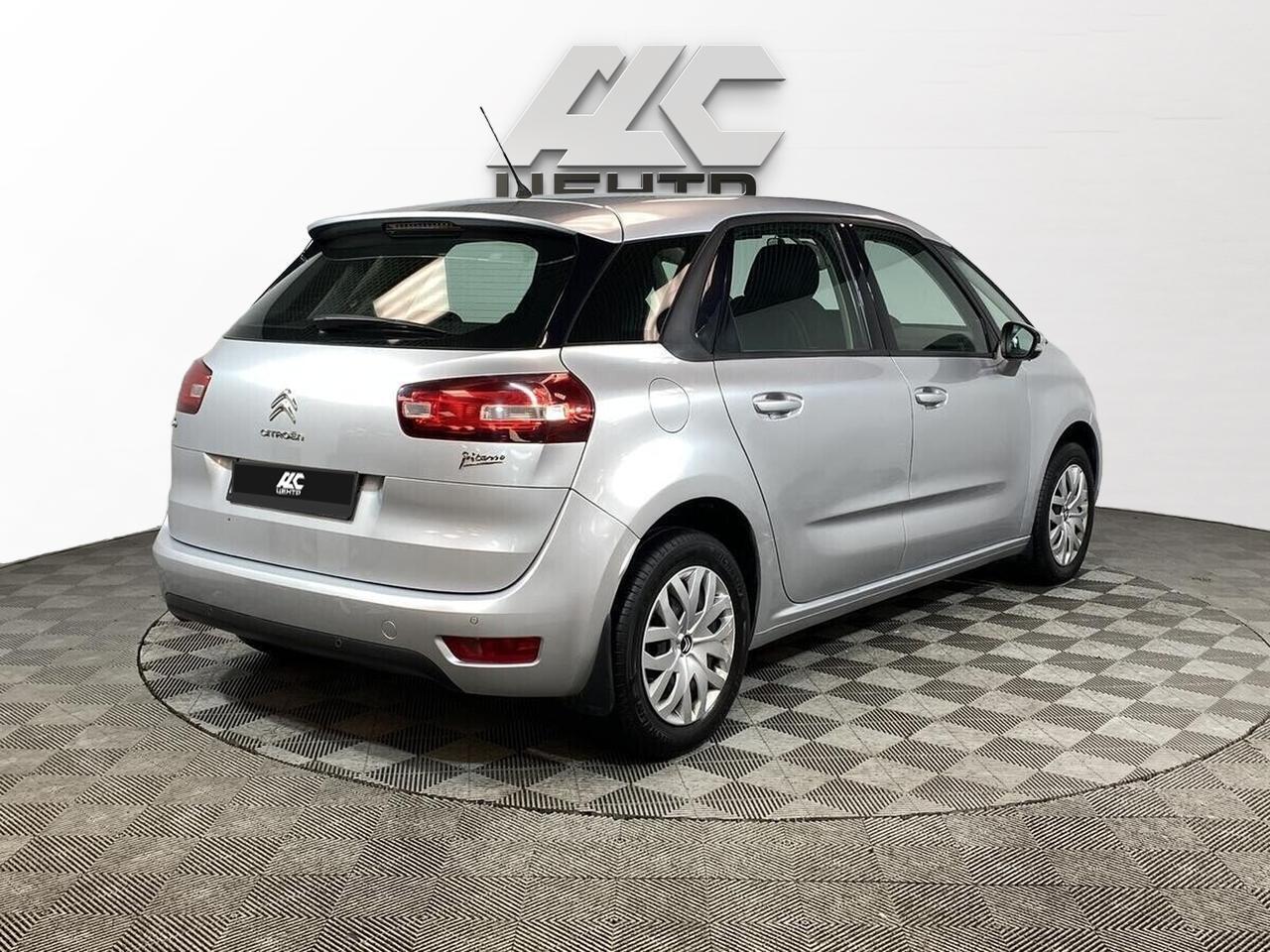 фото автомобиля 1