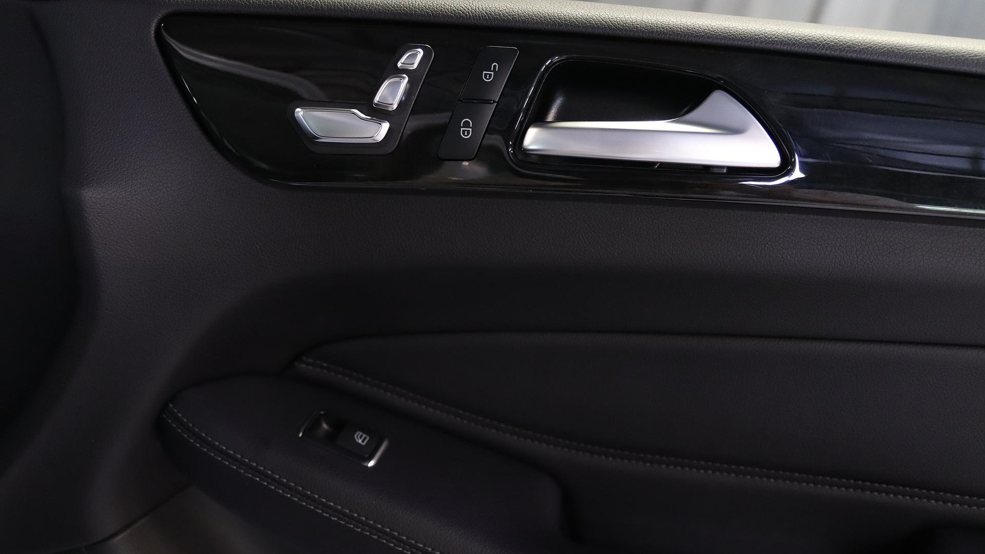 фото автомобиля 11