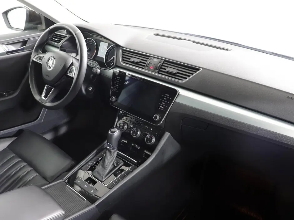 «Авто на Неве»