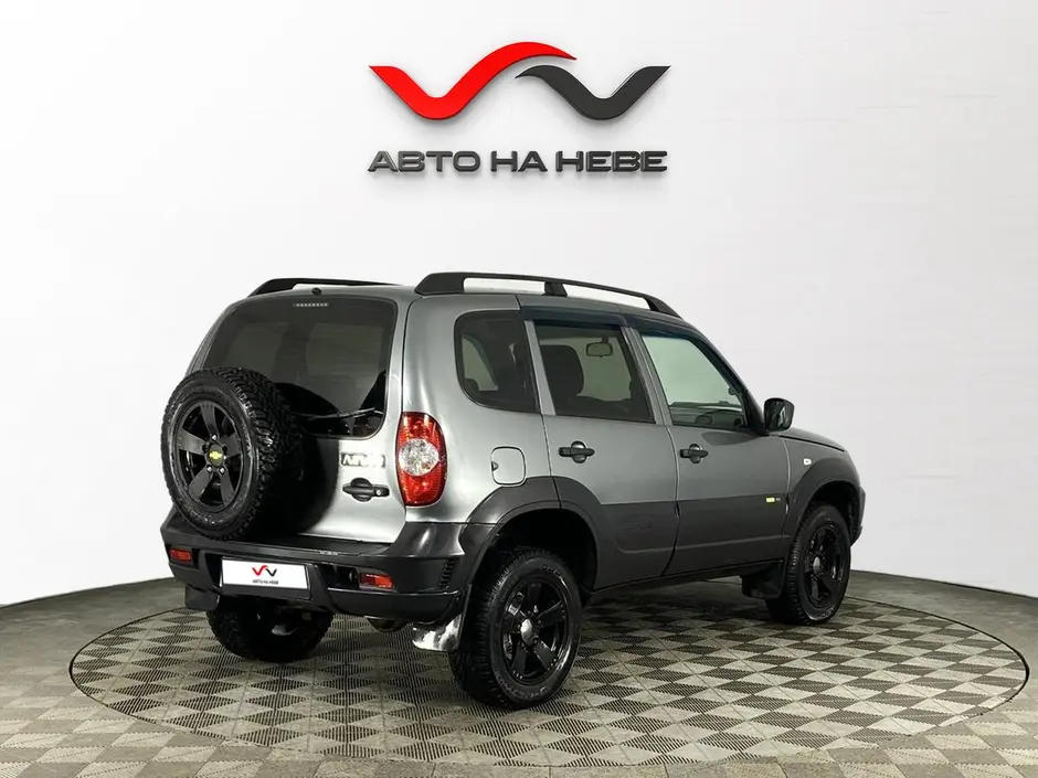 «Авто на Неве»