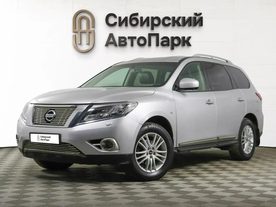 Nissan Pathfinder, 2015 г.