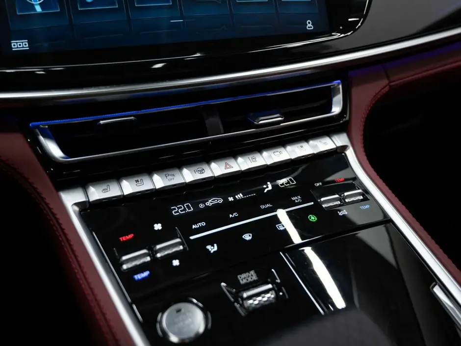 «Авто на Неве»