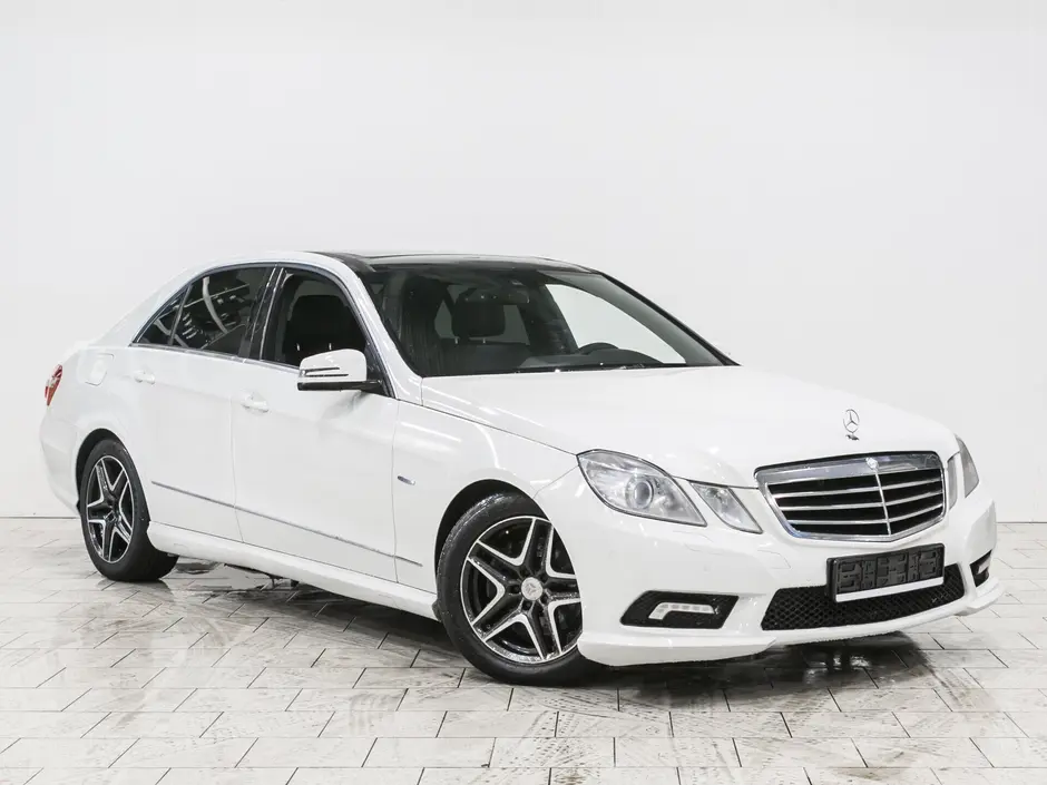 «Авто на Неве»