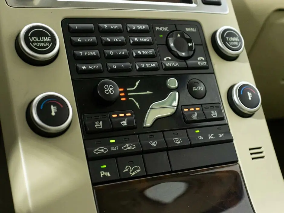 «Авто на Неве»