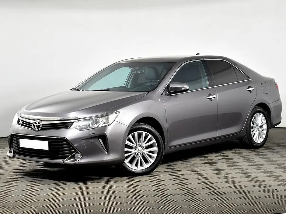 Toyota Camry, 2015 г.