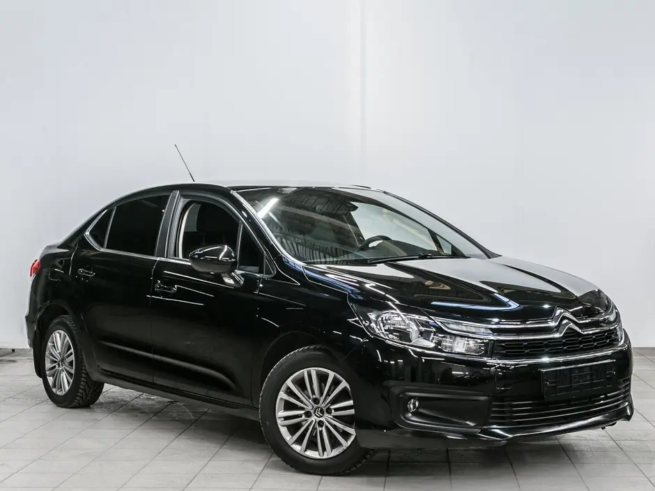 «Авто на Неве»