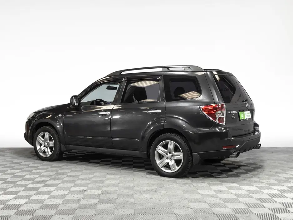 «Авто на Неве»