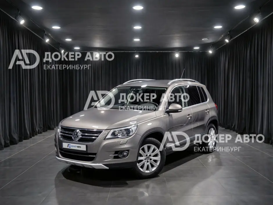 Volkswagen Tiguan, 2010 г.