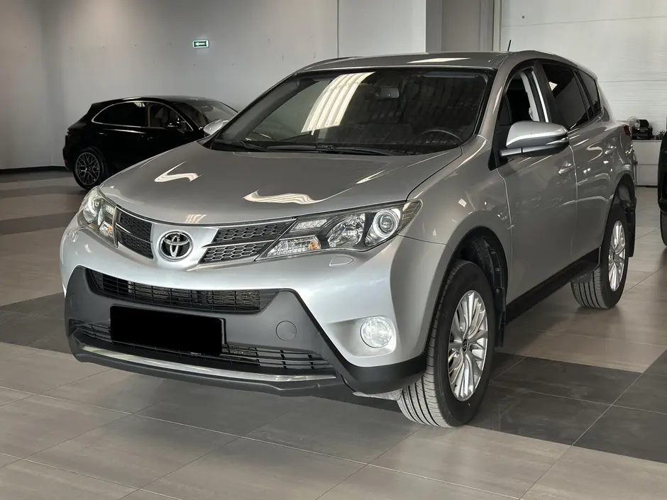 Toyota RAV4, 2014 г.