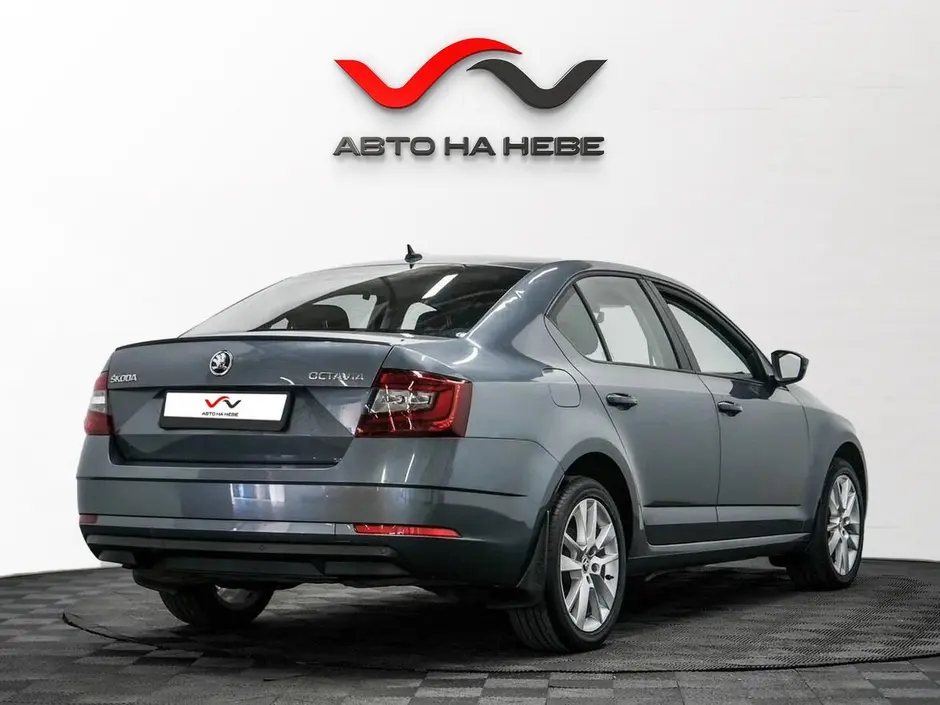 «Авто на Неве»