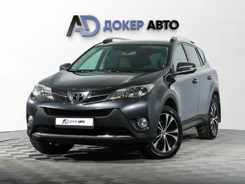 Toyota RAV4, 2015 г.